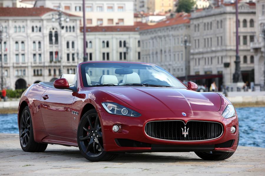  Maserati GranCabrio Sport 2011 года  (фото 13 из 107)